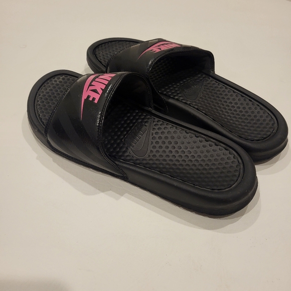 Nike Benassi womens black pink slides size 9 - Picture 4 of 7